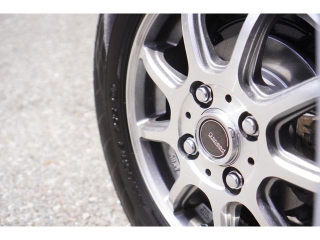 ミラ Ｘスペシャル　５速ＭＴ／４ＷＤ／純正ＣＤオーディオ／エアコン／パワステ／パワーウィンドウ／キーレスキー／Ｇ－ＳＰＥＥＤ　１３インチアルミホイール／ＥＴＣ／ヘッドライレベライザー／収納式ドリンクホルダー（19枚目）