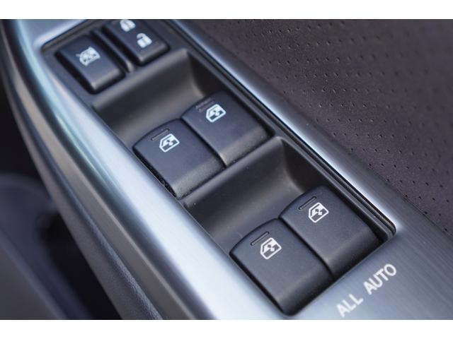 レガシィツーリングワゴン ２．５ｉアイサイト　ｔＳ　３００台限定車／ＨＤＤナビ／フルセグ／バックカメラ／専用エアロ／専用足廻り／専用スポーツマフラー／専用１８インチＡＷ／専用２６０ｋｍ／ｈ表示メーター／専用シート／専用ルーフスポイラー（32枚目）