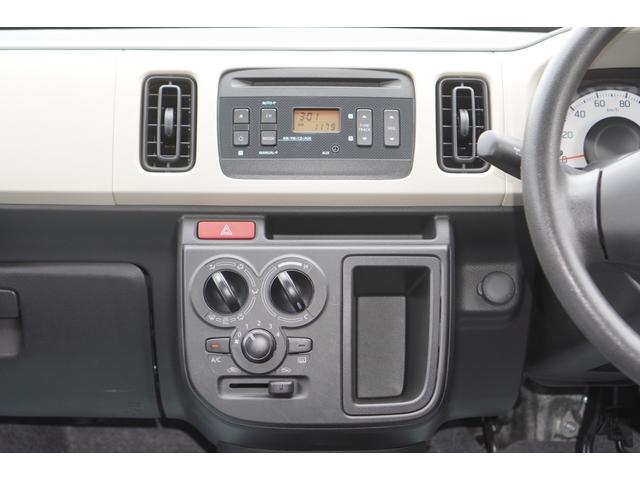 アルト Ｆ　４ＷＤ／５速ＭＴ／シートヒーター／純正ＣＤオーディオ／キーレスキー／ヘッドライトレベライザー／キーレスキー（10枚目）