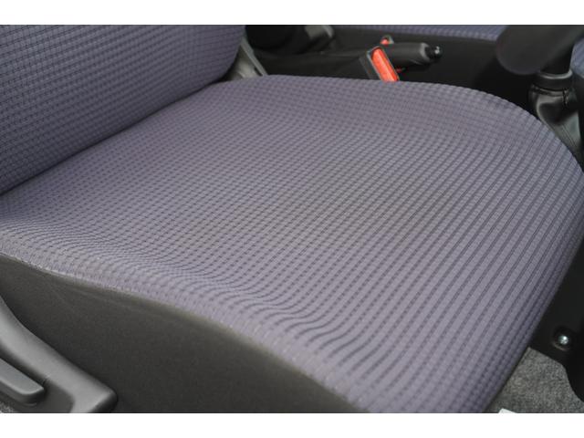 アルト Ｆ　４ＷＤ／５速ＭＴ／シートヒーター／純正ＣＤオーディオ／キーレスキー／ヘッドライトレベライザー／キーレスキー（15枚目）