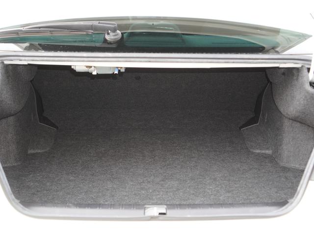 インプレッサＧ４ １．６ｉ－Ｌ　５速ＭＴ／ワンオーナー／４ＷＤ／後期型／Ｄ型／メモリーナビ／フルセグ／バックカメラ／ＨＩＤライト／ＥＴＣ／純正アルミホイール／スマートキー／プッシュスタート／リアスポイラー（17枚目）