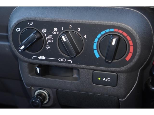 アクティトラック タウン　４ＷＤ／５速ＭＴ／純正ＣＤオーディオ／ドライブレコーダー／ＢＡＬＭＩＮＵＭ１２インチＡＷ／ＥＴＣ／エアコン／パワステ／パワーウィンドウ／荷台マット／荷台ランプ（12枚目）