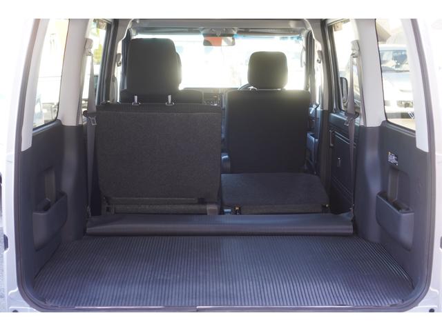 ハイゼットカーゴ クルーズターボＳＡＩＩＩ　５速ＭＴ／４ＷＤ／ターボ／ＬＥＤライト／スマートアシスト／ＣＤオーディオ／前後パワーウィンドウ／エアコン／パワステ／キーレスキー／障害物センサー／オートマチックハイビーム（26枚目）