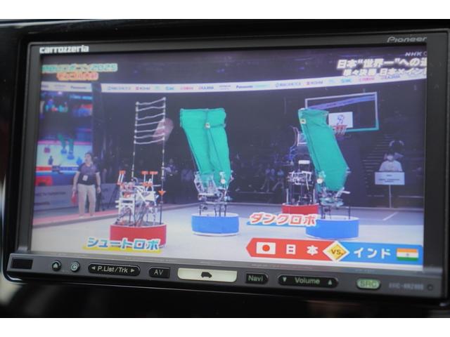 インプレッサスポーツ １．６ｉ－Ｌ　５速ＭＴ／４ＷＤ／後期型／Ｄ型／ＨＤＤナビ／フルセグ／バックカメラ／スマートキー／エンジンプッシュスタート／ＨＩＤライト／純正アルミホイール／ＥＴＣ／インフォメーションディスプレイ／オートエアコン（12枚目）