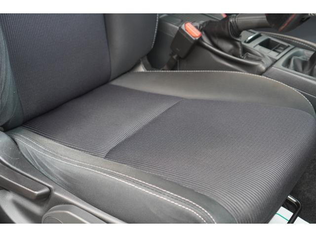 インプレッサスポーツ １．６ｉ－Ｌ　５速ＭＴ／４ＷＤ／後期型／Ｄ型／ＨＤＤナビ／フルセグ／バックカメラ／スマートキー／エンジンプッシュスタート／ＨＩＤライト／純正アルミホイール／ＥＴＣ／インフォメーションディスプレイ／オートエアコン（15枚目）
