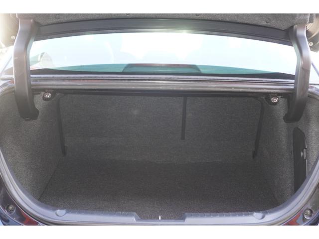 アクセラ １５Ｃ　６速ＭＴ／後期型／メモリーナビ／フルセグ／ＤＶＤプレーヤー／Ｂｌｕｅｔｏｏｔｈ／コネクティビティパッケージ／ダークティンテッドガラス／スマートキー／ＥＴＣ／ドライブレコーダー（17枚目）