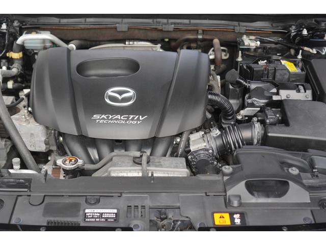 アクセラ １５Ｃ　６速ＭＴ／後期型／メモリーナビ／フルセグ／ＤＶＤプレーヤー／Ｂｌｕｅｔｏｏｔｈ／コネクティビティパッケージ／ダークティンテッドガラス／スマートキー／ＥＴＣ／ドライブレコーダー（18枚目）