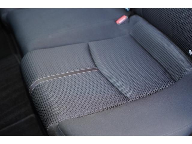 アクセラ １５Ｃ　６速ＭＴ／後期型／メモリーナビ／フルセグ／ＤＶＤプレーヤー／Ｂｌｕｅｔｏｏｔｈ／コネクティビティパッケージ／ダークティンテッドガラス／スマートキー／ＥＴＣ／ドライブレコーダー（25枚目）