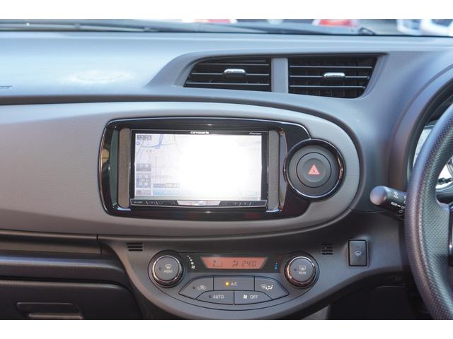 ヴィッツ ＧＲＭＮ　ターボ　５速ＭＴ／２００台限定車／ターボ／専用シート／専用エアロパーツ／専用アルミホイール／ナビ／フルセグ／バックカメラ／ＨＩＤライト／スマートキー／ＥＴＣ／エンジンプッシュスタート（10枚目）