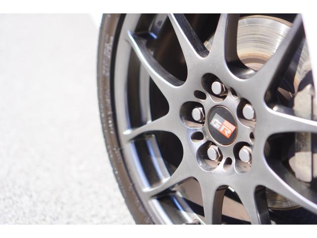 ヴィッツ ＧＲＭＮ　ターボ　５速ＭＴ／２００台限定車／ターボ／専用シート／専用エアロパーツ／専用アルミホイール／ナビ／フルセグ／バックカメラ／ＨＩＤライト／スマートキー／ＥＴＣ／エンジンプッシュスタート（19枚目）