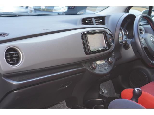 ヴィッツ ＧＲＭＮ　ターボ　５速ＭＴ／２００台限定車／ターボ／専用シート／専用エアロパーツ／専用アルミホイール／ナビ／フルセグ／バックカメラ／ＨＩＤライト／スマートキー／ＥＴＣ／エンジンプッシュスタート（21枚目）