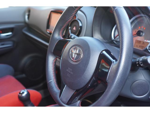 ヴィッツ ＧＲＭＮ　ターボ　５速ＭＴ／２００台限定車／ターボ／専用シート／専用エアロパーツ／専用アルミホイール／ナビ／フルセグ／バックカメラ／ＨＩＤライト／スマートキー／ＥＴＣ／エンジンプッシュスタート（23枚目）