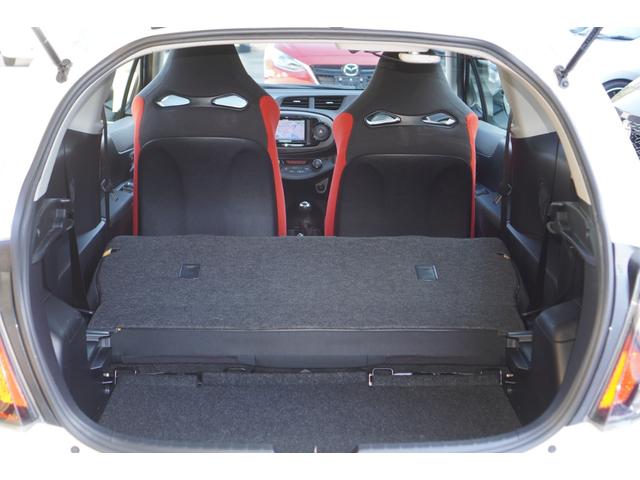 ヴィッツ ＧＲＭＮ　ターボ　５速ＭＴ／２００台限定車／ターボ／専用シート／専用エアロパーツ／専用アルミホイール／ナビ／フルセグ／バックカメラ／ＨＩＤライト／スマートキー／ＥＴＣ／エンジンプッシュスタート（28枚目）