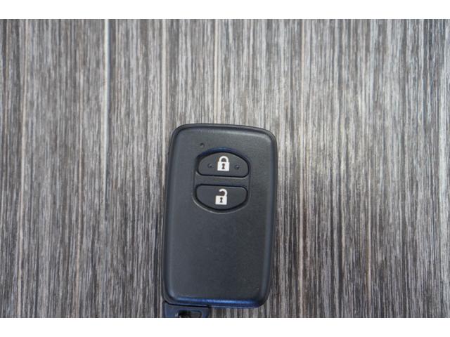 ヴィッツ ＧＲＭＮ　ターボ　５速ＭＴ／２００台限定車／ターボ／専用シート／専用エアロパーツ／専用アルミホイール／ナビ／フルセグ／バックカメラ／ＨＩＤライト／スマートキー／ＥＴＣ／エンジンプッシュスタート（34枚目）