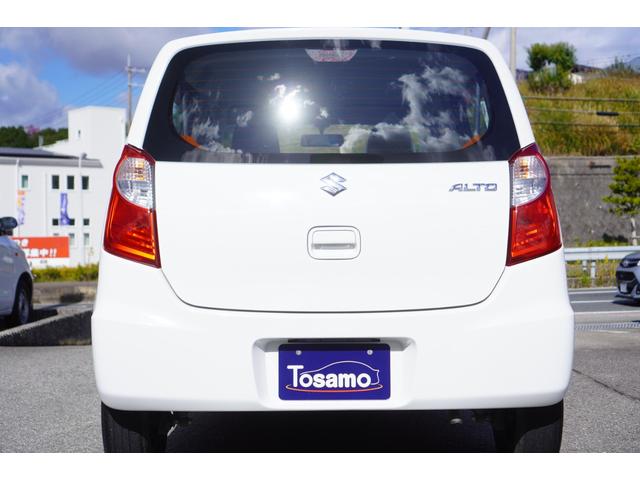 アルト Ｆ　５速ＭＴ／エアコン／パワステ／パワーウィンドウ／純正ＣＤオーディオ／キーレスキー／Ｗエアバッグ／ヘッドライトレベライザー／収納式ドリンクホルダー（3枚目）