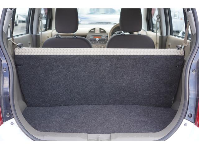 アルト Ｆ　５速ＭＴ／エアコン／パワステ／パワーウィンドウ／純正ＣＤオーディオ／キーレスキー／Ｗエアバッグ／ヘッドライトレベライザー／収納式ドリンクホルダー（17枚目）