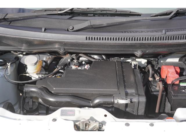 アルト Ｆ　５速ＭＴ／エアコン／パワステ／パワーウィンドウ／純正ＣＤオーディオ／キーレスキー／Ｗエアバッグ／ヘッドライトレベライザー／収納式ドリンクホルダー（18枚目）