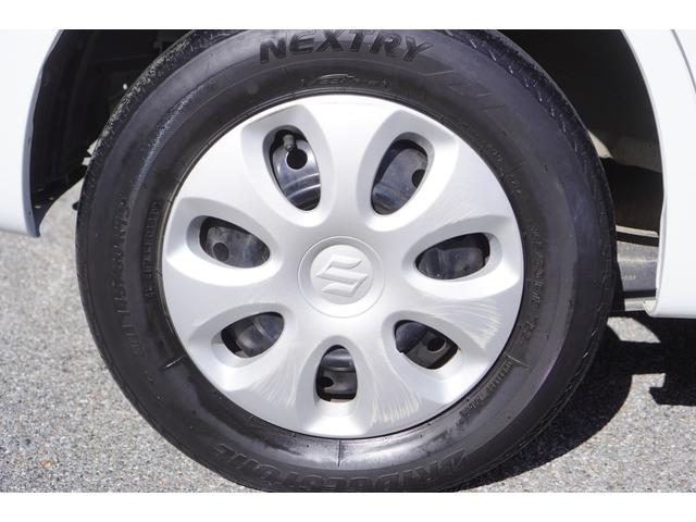 アルト Ｆ　５速ＭＴ／エアコン／パワステ／パワーウィンドウ／純正ＣＤオーディオ／キーレスキー／Ｗエアバッグ／ヘッドライトレベライザー／収納式ドリンクホルダー（20枚目）