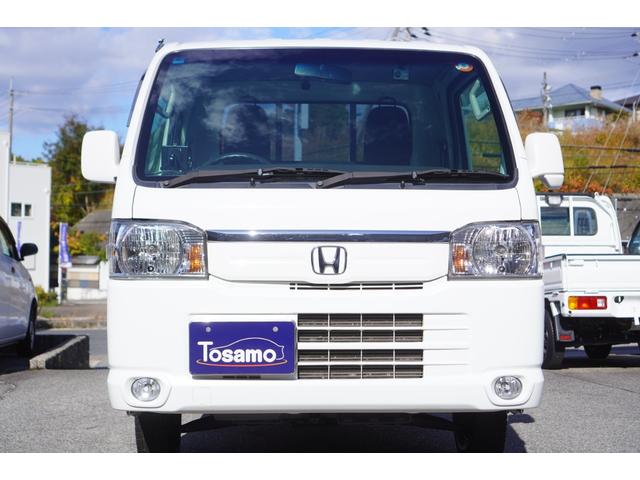 アクティトラック タウン　４ＷＤ／５速ＭＴ／ナビ／タコメーター／ドライブレコーダー／黒革調シートカバー／キーレスキー／荷台マット／荷台ランプ／エアコン／パワステ／パワーウィンドウ／運転席・助手席エアバッグ（2枚目）