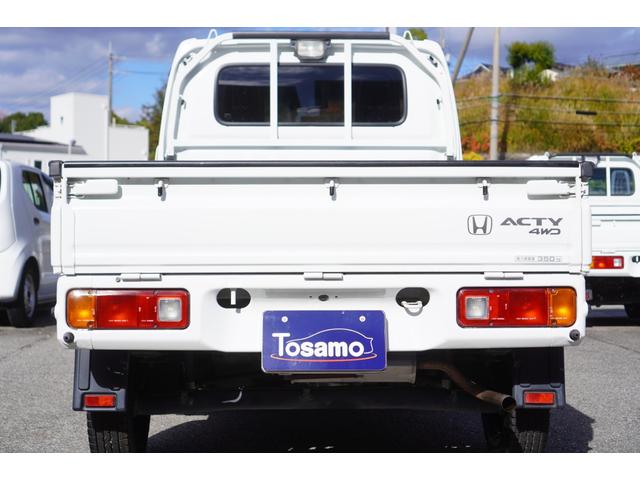 アクティトラック タウン　４ＷＤ／５速ＭＴ／ナビ／タコメーター／ドライブレコーダー／黒革調シートカバー／キーレスキー／荷台マット／荷台ランプ／エアコン／パワステ／パワーウィンドウ／運転席・助手席エアバッグ（3枚目）