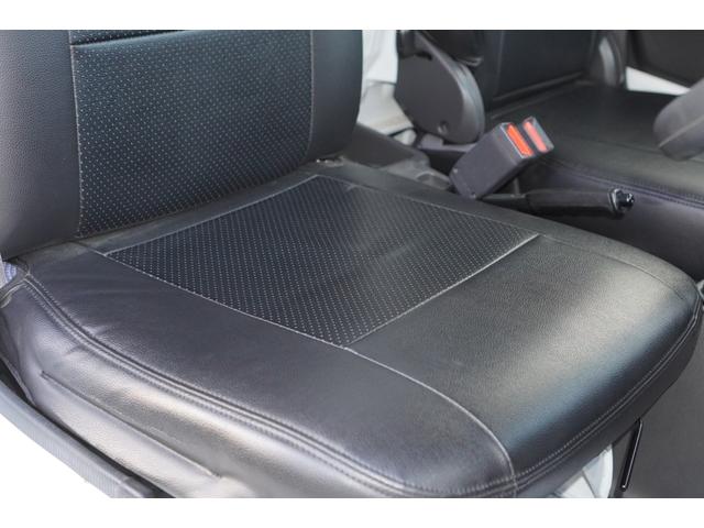 アクティトラック タウン　４ＷＤ／５速ＭＴ／ナビ／タコメーター／ドライブレコーダー／黒革調シートカバー／キーレスキー／荷台マット／荷台ランプ／エアコン／パワステ／パワーウィンドウ／運転席・助手席エアバッグ（14枚目）