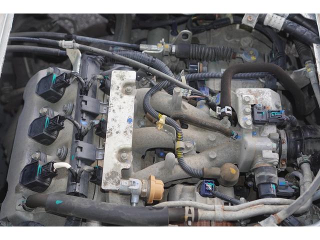 アクティトラック タウン　４ＷＤ／５速ＭＴ／ナビ／タコメーター／ドライブレコーダー／黒革調シートカバー／キーレスキー／荷台マット／荷台ランプ／エアコン／パワステ／パワーウィンドウ／運転席・助手席エアバッグ（18枚目）