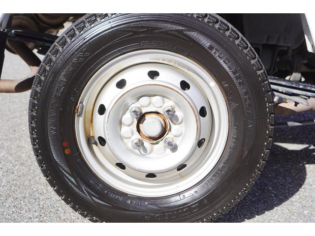 アクティトラック タウン　４ＷＤ／５速ＭＴ／ナビ／タコメーター／ドライブレコーダー／黒革調シートカバー／キーレスキー／荷台マット／荷台ランプ／エアコン／パワステ／パワーウィンドウ／運転席・助手席エアバッグ（20枚目）