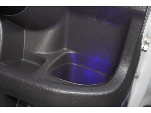 アクティトラック タウン　４ＷＤ／５速ＭＴ／ナビ／タコメーター／ドライブレコーダー／黒革調シートカバー／キーレスキー／荷台マット／荷台ランプ／エアコン／パワステ／パワーウィンドウ／運転席・助手席エアバッグ（28枚目）