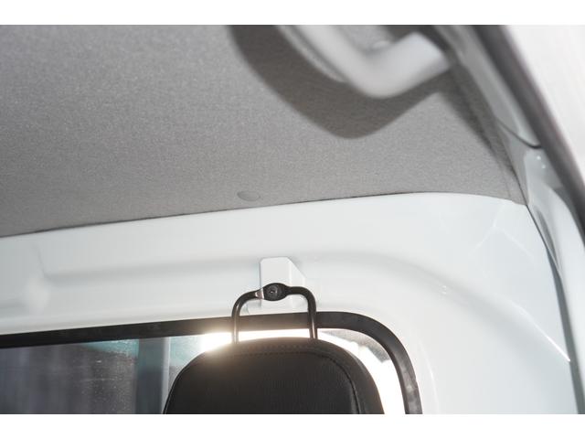 アクティトラック タウン　４ＷＤ／５速ＭＴ／ナビ／タコメーター／ドライブレコーダー／黒革調シートカバー／キーレスキー／荷台マット／荷台ランプ／エアコン／パワステ／パワーウィンドウ／運転席・助手席エアバッグ（36枚目）