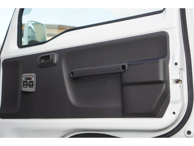 アクティトラック タウン　４ＷＤ／５速ＭＴ／ナビ／タコメーター／ドライブレコーダー／黒革調シートカバー／キーレスキー／荷台マット／荷台ランプ／エアコン／パワステ／パワーウィンドウ／運転席・助手席エアバッグ（39枚目）