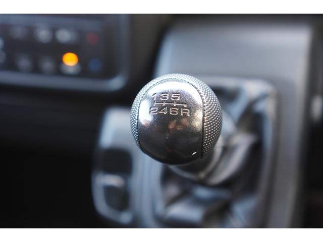 Ｎ－ＶＡＮ 　４ＷＤ／６速ＭＴ／メモリーナビ／フルセグ／キーレスキー／ＬＥＤライト／ＥＴＣ／電動格納ミラー／オーバーヘッドコンソール／オートエアコン／ヘッドライトレベライザー（14枚目）