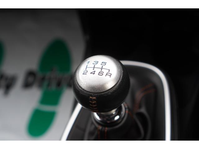 ＣＲ－Ｚ αマスターレーベル　６速ＭＴ／最終型／無限リアスポイラー／ＰＬＵＳ　ＳＰＯＲＴシステム／メモリーナビ／フルセグ／バックカメラ／ＬＥＤライト／シティブレーキアクティブシステム／専用シート／スマートキー／クルコン／ＥＴＣ（14枚目）