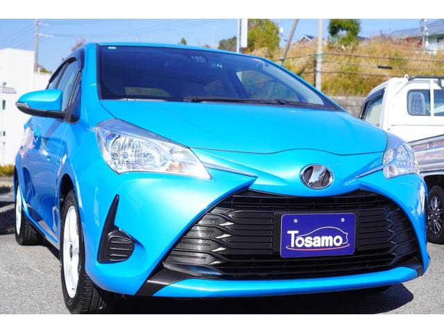 ヴィッツ Ｆ　メモリーナビ／フルセグ／バックカメラ／衝突被害軽減ブレーキ／レーンキープアシスト／スマートキー／プッシュスタート／ＬＥＤライト／ディーラーＯＰローダウンサスペンション／ＥＴＣ／エンジンスターター（6枚目）