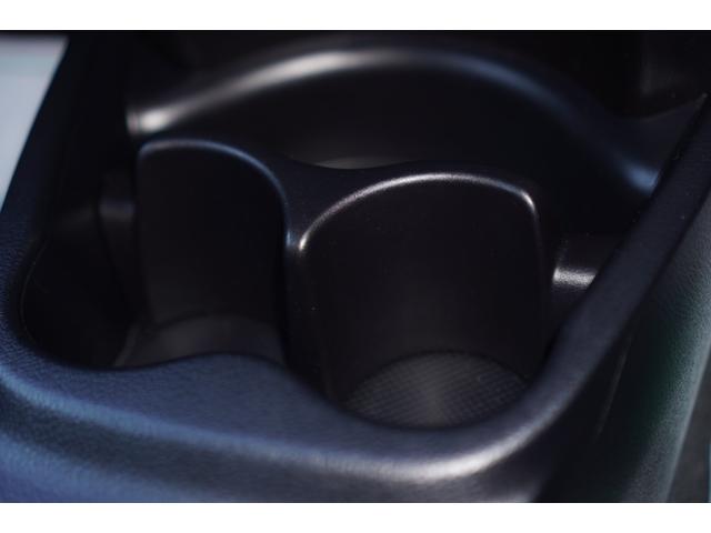 ヴィッツ Ｆ　メモリーナビ／フルセグ／バックカメラ／衝突被害軽減ブレーキ／レーンキープアシスト／スマートキー／プッシュスタート／ＬＥＤライト／ディーラーＯＰローダウンサスペンション／ＥＴＣ／エンジンスターター（35枚目）