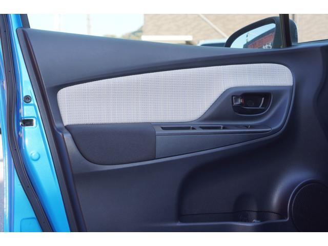 ヴィッツ Ｆ　メモリーナビ／フルセグ／バックカメラ／衝突被害軽減ブレーキ／レーンキープアシスト／スマートキー／プッシュスタート／ＬＥＤライト／ディーラーＯＰローダウンサスペンション／ＥＴＣ／エンジンスターター（42枚目）