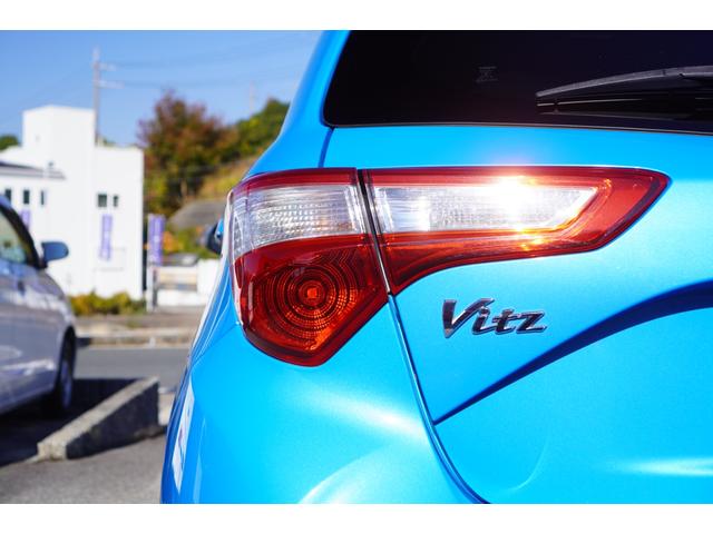 ヴィッツ Ｆ　メモリーナビ／フルセグ／バックカメラ／衝突被害軽減ブレーキ／レーンキープアシスト／スマートキー／プッシュスタート／ＬＥＤライト／ディーラーＯＰローダウンサスペンション／ＥＴＣ／エンジンスターター（46枚目）