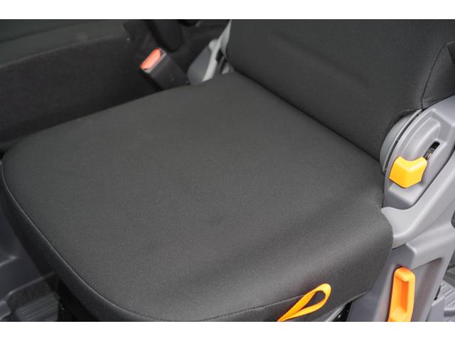 運転席、助手席ともに綺麗です。一度ご覧くださいませ♪