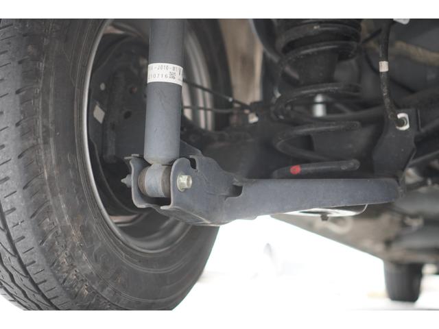 下廻りの状態も錆びが少なく状態の良い車両でございます♪