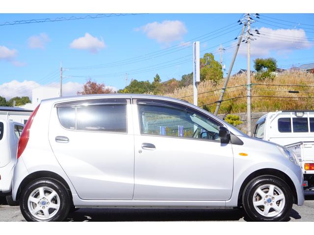 ミラ Ｘスペシャル　５速ＭＴ／車検令和９年１月まで／純正ＣＤオーディオ／収納式ドリンクホルダー／キーレスキー／社外１３インチアルミホイール／エアコン／パワステ／パワーウィンドウ（4枚目）