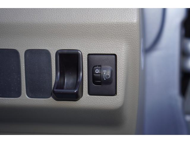 ミラ Ｘスペシャル　５速ＭＴ／車検令和９年１月まで／純正ＣＤオーディオ／収納式ドリンクホルダー／キーレスキー／社外１３インチアルミホイール／エアコン／パワステ／パワーウィンドウ（28枚目）