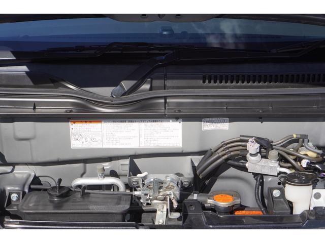 ハイゼットカーゴ クルーズターボ 4WD/5速MT/ターボ/ワンオーナー/メモリーナビ/フルセグ/リアヒーター/CROSS SPEED14インチAW/キーレスキー/LEDライト/ETC/エアコン/パワステ/前後パワーウィンドウ(18枚目)