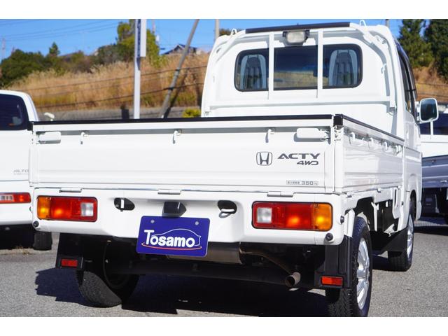 アクティトラック タウン　４ＷＤ／５速ＭＴ／ワンオーナー／エアコン／パワステ／パワーウィンドウ／キーレスキー／純正ＣＤオーディオ／荷台ランプ／ヘッドライトレベライザー／ドアザイザー／フロアマット（8枚目）