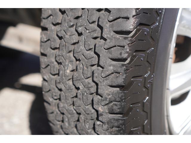 アクティトラック タウン　４ＷＤ／５速ＭＴ／ワンオーナー／エアコン／パワステ／パワーウィンドウ／キーレスキー／純正ＣＤオーディオ／荷台ランプ／ヘッドライトレベライザー／ドアザイザー／フロアマット（20枚目）