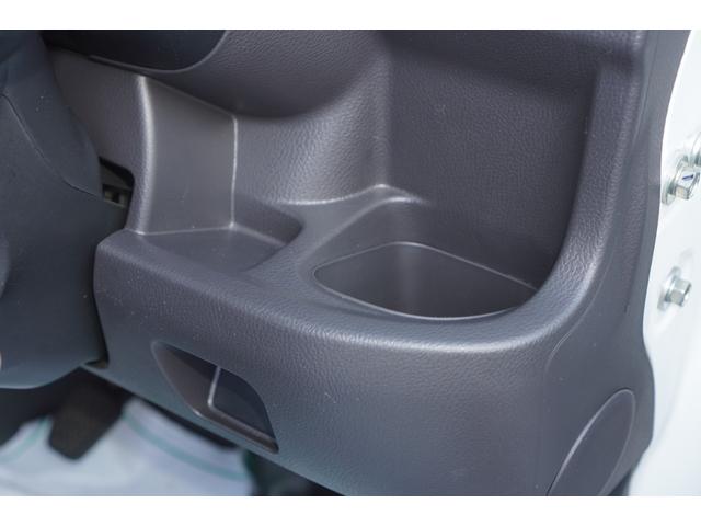 アクティトラック タウン　４ＷＤ／５速ＭＴ／ワンオーナー／エアコン／パワステ／パワーウィンドウ／キーレスキー／純正ＣＤオーディオ／荷台ランプ／ヘッドライトレベライザー／ドアザイザー／フロアマット（26枚目）