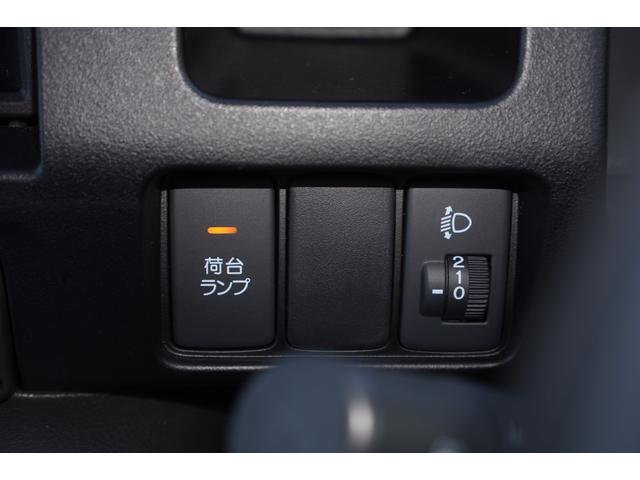 アクティトラック タウン　４ＷＤ／５速ＭＴ／ワンオーナー／エアコン／パワステ／パワーウィンドウ／キーレスキー／純正ＣＤオーディオ／荷台ランプ／ヘッドライトレベライザー／ドアザイザー／フロアマット（27枚目）