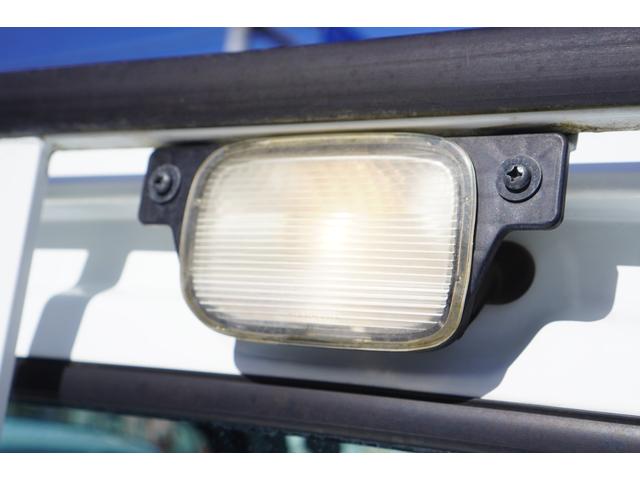 アクティトラック タウン　４ＷＤ／５速ＭＴ／ワンオーナー／エアコン／パワステ／パワーウィンドウ／キーレスキー／純正ＣＤオーディオ／荷台ランプ／ヘッドライトレベライザー／ドアザイザー／フロアマット（45枚目）