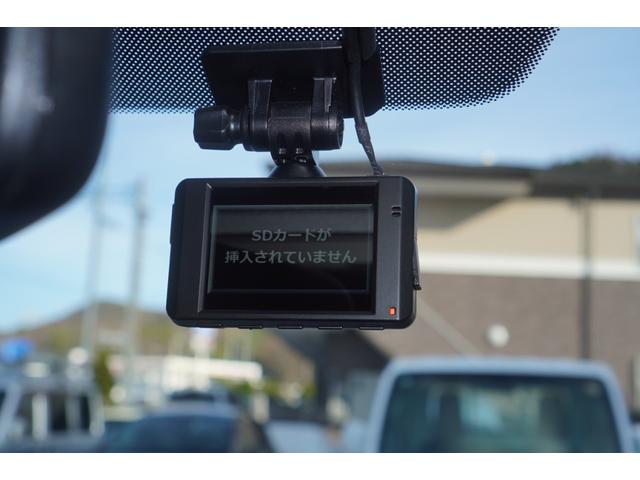 �y�h���C�u���R�[�_�[�z����������Ă���܂��B�^�]���������S�ł������܂���