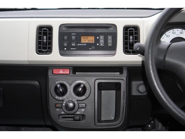 アルト Ｆ　５速ＭＴ／最終型／オートライト／純正ＣＤオーディオ／キーレスキー／ドアバイザー／フロアマット／カラードドアミラーカバー（10枚目）