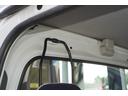 ＴＣスーパーチャージャー　４ＷＤ　５速ＭＴ／４ＷＤ／スーパーチャージャー／スバル生産最終型／ワンオーナー／エアコン／パワステ／パワーウィンドウ／純正ＣＤオーディオ／荷台ランプ／キーレスキー／ＥＴＣ（33枚目）