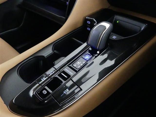 クラウンスポーツ Z 革シート 4WD フルセグ メモリーナビ バックカメラ 衝突被害軽減システム ETC ドラレコ LEDヘッドランプ ワンオーナー(23枚目)